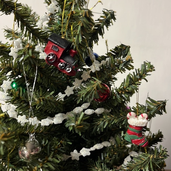 Miniature decorated Christmas tree - Picture 3 of 7